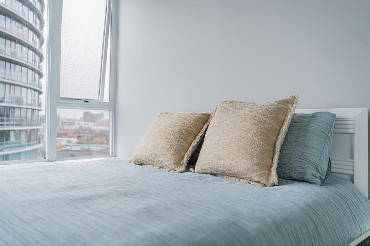 Amazing Views ! Leather Furniture ! Cozy Condo! Vancouver Ngoại thất bức ảnh