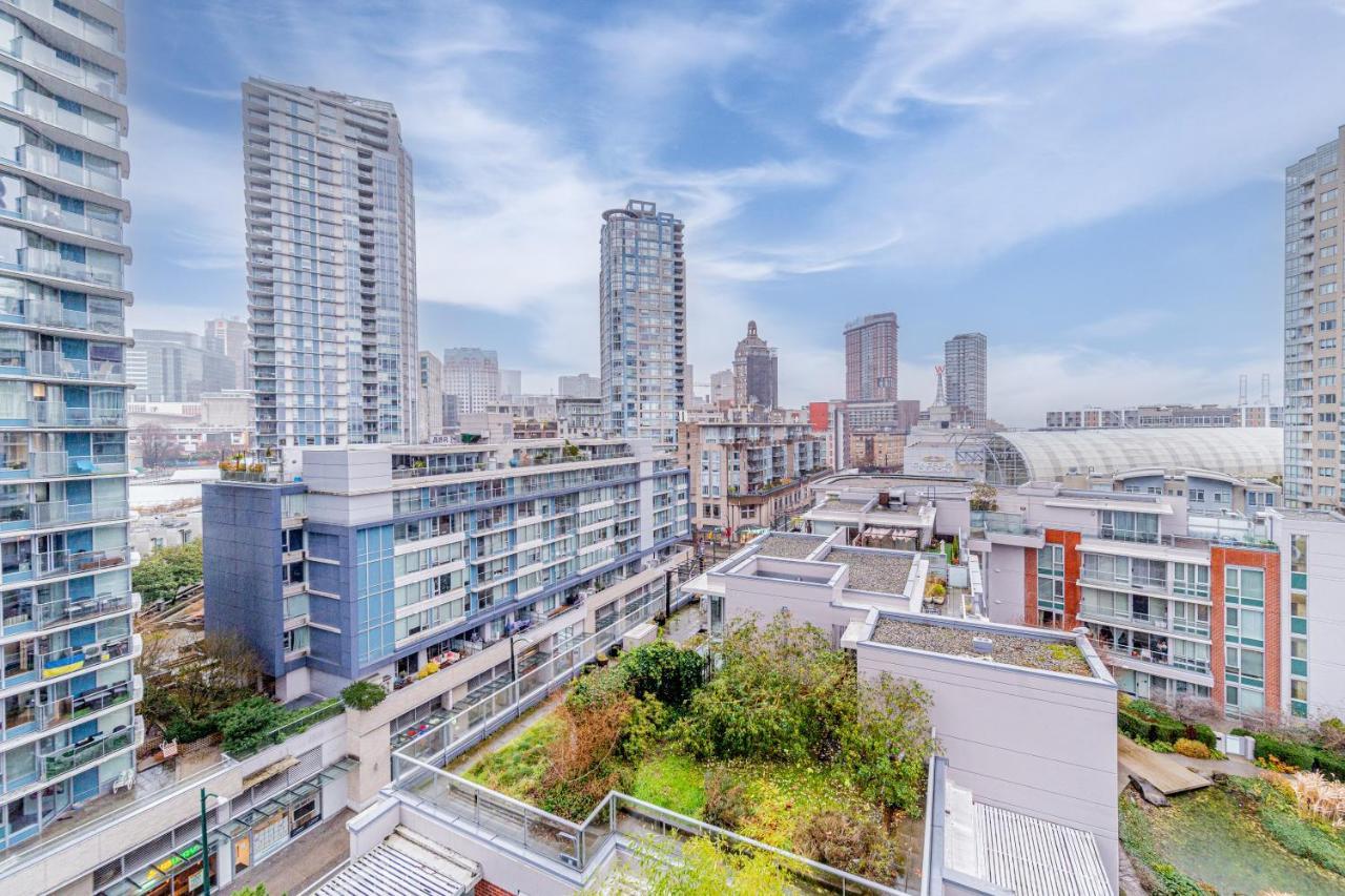Amazing Views ! Leather Furniture ! Cozy Condo! Vancouver Ngoại thất bức ảnh