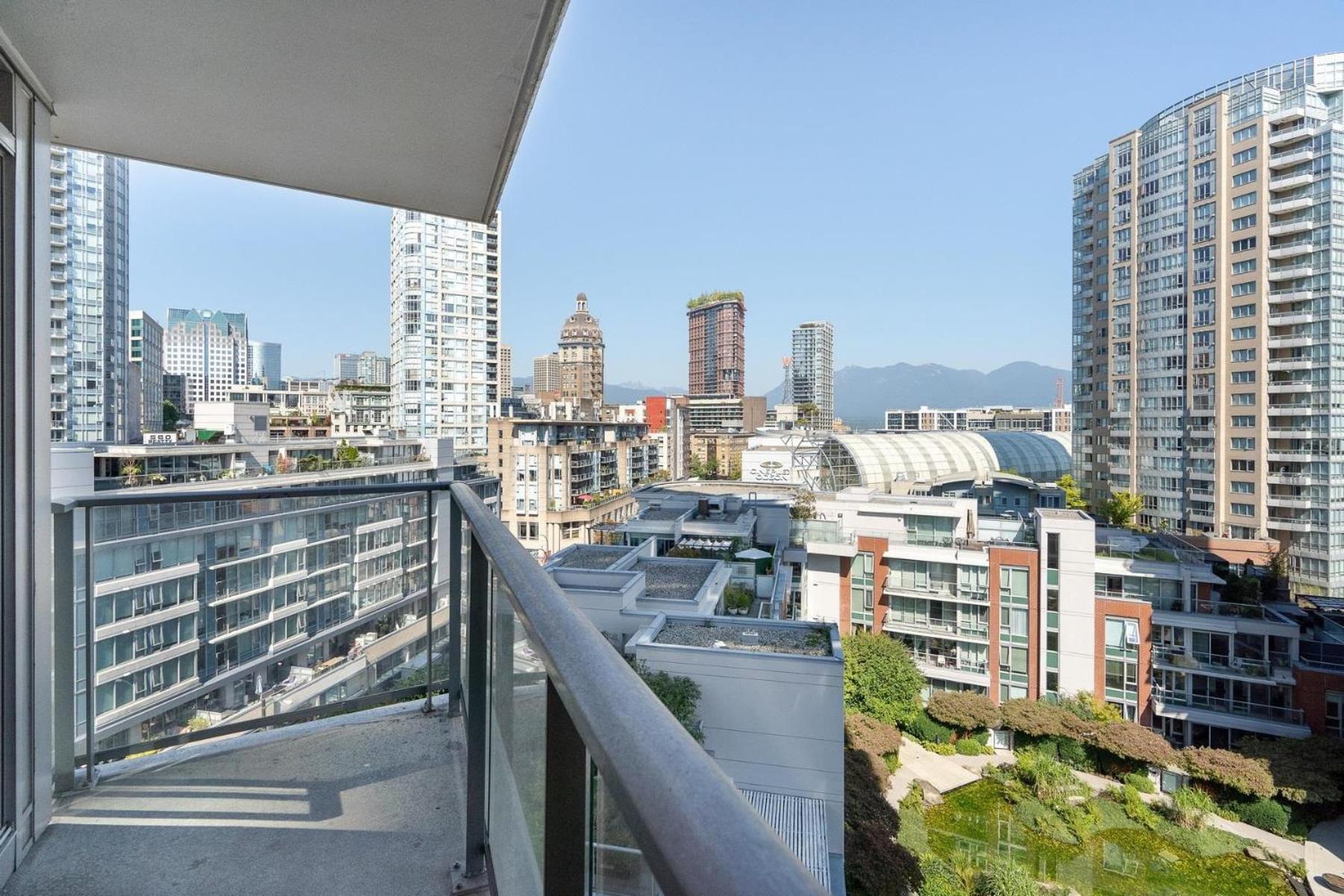 Amazing Views ! Leather Furniture ! Cozy Condo! Vancouver Ngoại thất bức ảnh